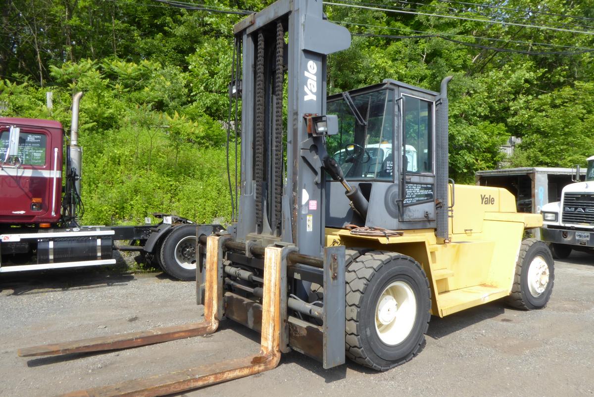 Yale GDP300EANPCP143.5 Diesel Forklift