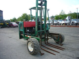 1998 Moffett Forklift
